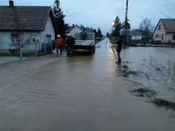 A hirtelen nagy mennyiségben lehulló csapadékot nem tudja elnyelni a vízelvezető rendszer