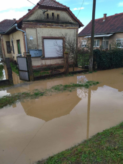 A hirtelen nagy esőzés okozott gondot