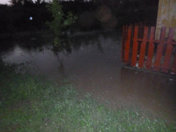 Állt a víz az udvarokban