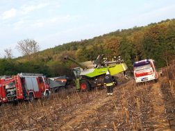 A motortérben csaptak fel a lángok