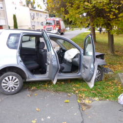 A légzsákok is kinyíltak