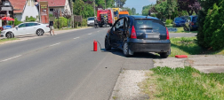 A tűzoltók áramtalanították a járművet