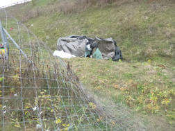 Lesodródott a domboldalon