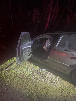 A két utas megsérült