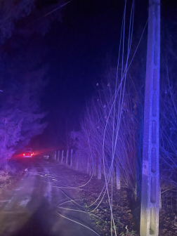 A vezetékeket leszakította