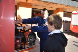 Karácsonyi ajándékozás