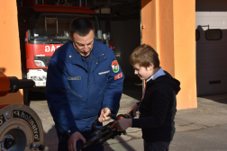 Karácsonyi ajándékozás