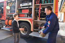 Karácsonyi ajándékozás