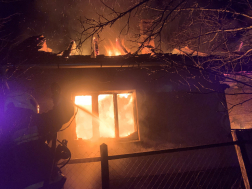 Kiégett egy lakóház