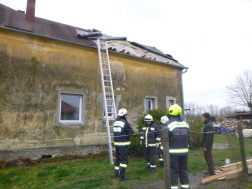Sok munkát adott a hivatásosoknak