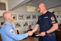 Szolgálati jelek és születésnapok