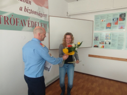 Szolgálati jelek és születésnapok