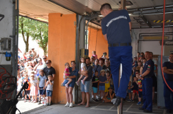 Nyitott szertár kaposváron