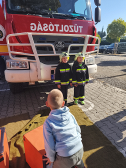 Tűzoltók a futógálán