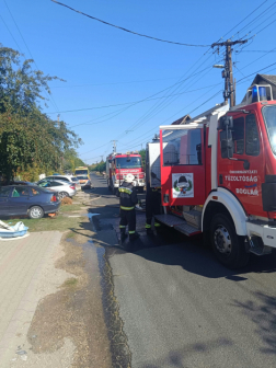 Két város tűzoltói vonultak a helyszínre