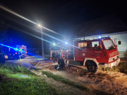 tűzoltó autó a helyszínen