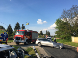 A másik autó vezetőjét kórházba szállították